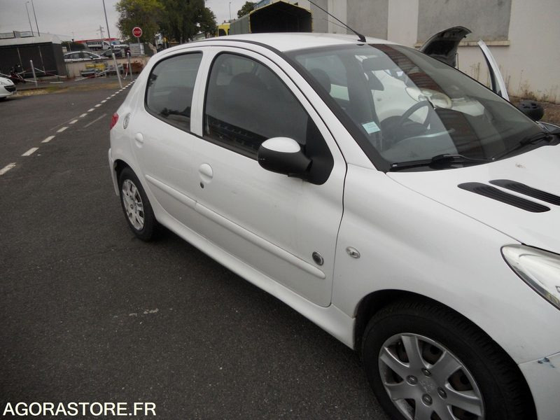 LOT 10 SLT - PEUGEOT 206+ - Coche: foto 3 LOT 10 SLT - PEUGEOT 206+ - Coche: foto 3