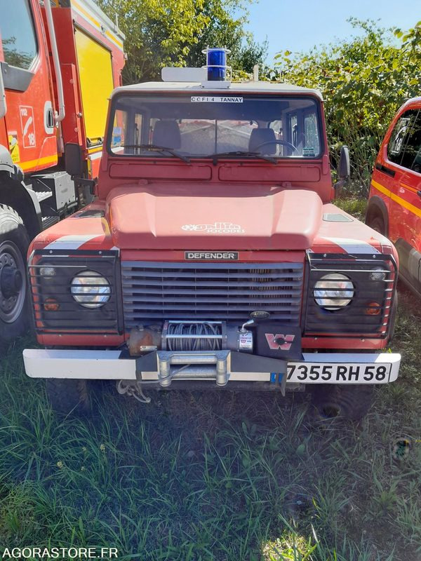 Land rover Défender TDI 130 Pick-up incendie - SUV/ Todoterreno: foto 1 Land rover Défender TDI 130 Pick-up incendie - SUV/ Todoterreno: foto 1