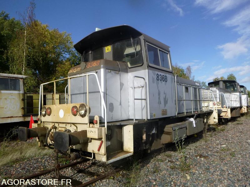 Lot de 4 Locotracteurs Y8000 RVI3 / Moyse, Fauvet Girel - Equipo de construcción: foto 1 Lot de 4 Locotracteurs Y8000 RVI3 / Moyse, Fauvet Girel - Equipo de construcción: foto 1