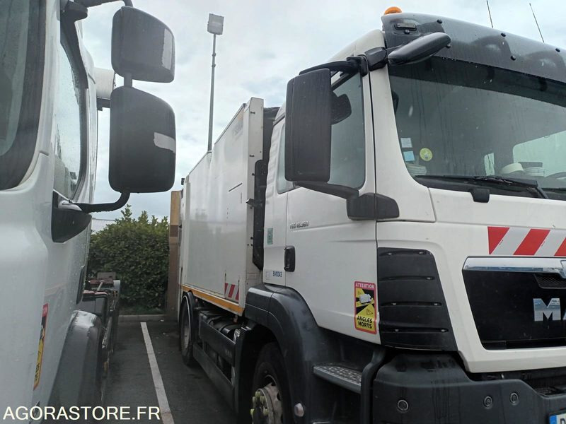 MAN 19T/BOM - DF199ND - 2014 / 189 000 KM - Camión de basura: foto 2 MAN 19T/BOM - DF199ND - 2014 / 189 000 KM - Camión de basura: foto 2