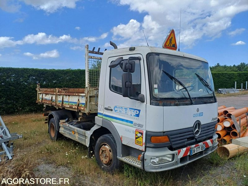 MERCEDES - ATEGO 815 - 2000 / 324 679 KM - DA177XB - Camión volquete: foto 1 MERCEDES - ATEGO 815 - 2000 / 324 679 KM - DA177XB - Camión volquete: foto 1