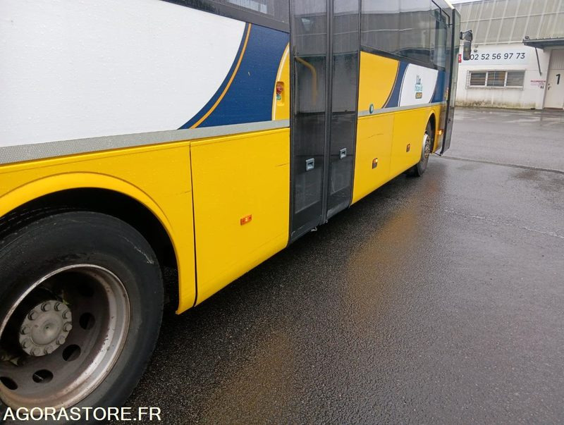 MERCEDES INTOURO N°083238 - Autobús escolar: foto 3 MERCEDES INTOURO N°083238 - Autobús escolar: foto 3