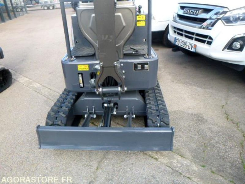 MINIPELLE NEUVE YCW 1T5 EURO5 - 2025 + 3 godets - Excavadora: foto 4 MINIPELLE NEUVE YCW 1T5 EURO5 - 2025 + 3 godets - Excavadora: foto 4