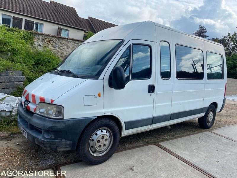 PEUGEOT BOXER - 2003 - Furgón: foto 2 PEUGEOT BOXER - 2003 - Furgón: foto 2