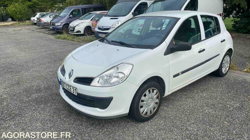 RENAULT CLIO - 192291 KM - 2007 - Coche: foto 1 RENAULT CLIO - 192291 KM - 2007 - Coche: foto 1