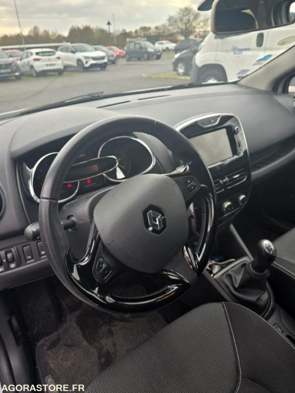 RENAULT CLIO - 2012 - 133 000 km - Coche: foto 3 RENAULT CLIO - 2012 - 133 000 km - Coche: foto 3