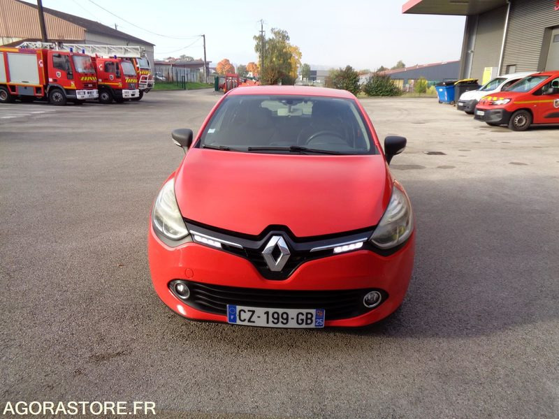 RENAULT CLIO 4 CZ.199.GB - Coche: foto 1 RENAULT CLIO 4 CZ.199.GB - Coche: foto 1