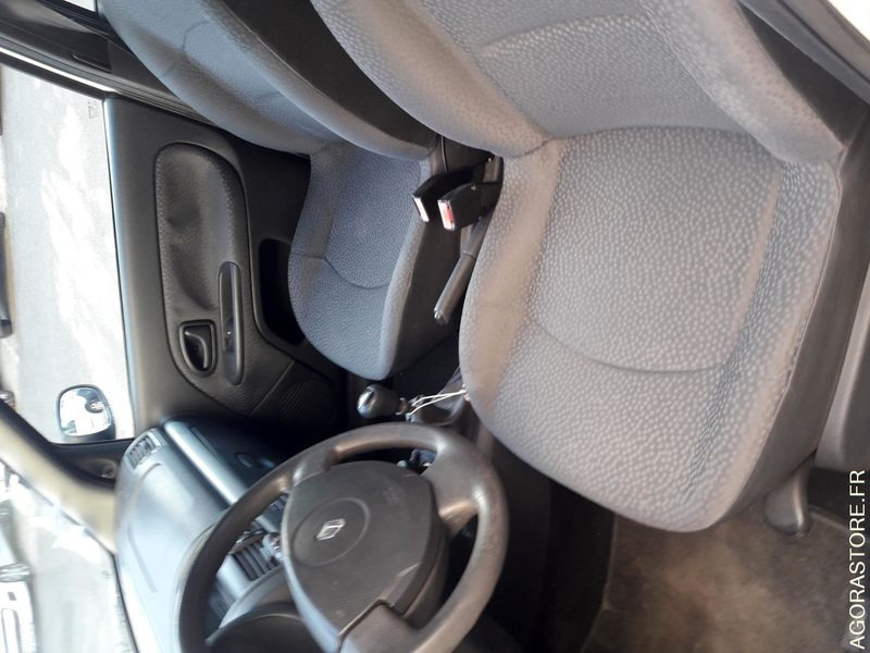 RENAULT CLIO CAMPUS95 - Coche: foto 4 RENAULT CLIO CAMPUS95 - Coche: foto 4