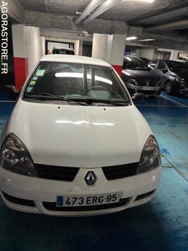 RENAULT CLIO ESSENCE de 2008 avec 153100 KMS PARFAIT ETAT ET ROULANTE - Coche: foto 1 RENAULT CLIO ESSENCE de 2008 avec 153100 KMS PARFAIT ETAT ET ROULANTE - Coche: foto 1