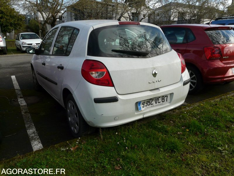 RENAULT CLIO - Coche: foto 3 RENAULT CLIO - Coche: foto 3
