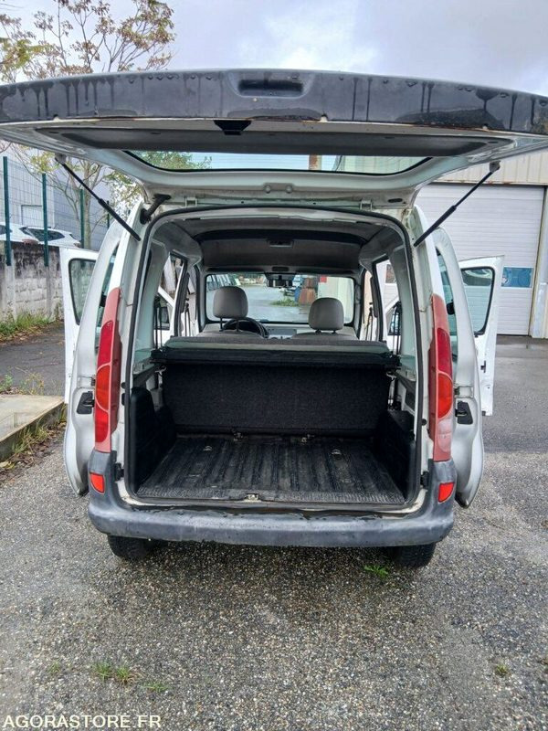 RENAULT KANGOO - 2002 - 115401km - Furgoneta pequeña: foto 5 RENAULT KANGOO - 2002 - 115401km - Furgoneta pequeña: foto 5