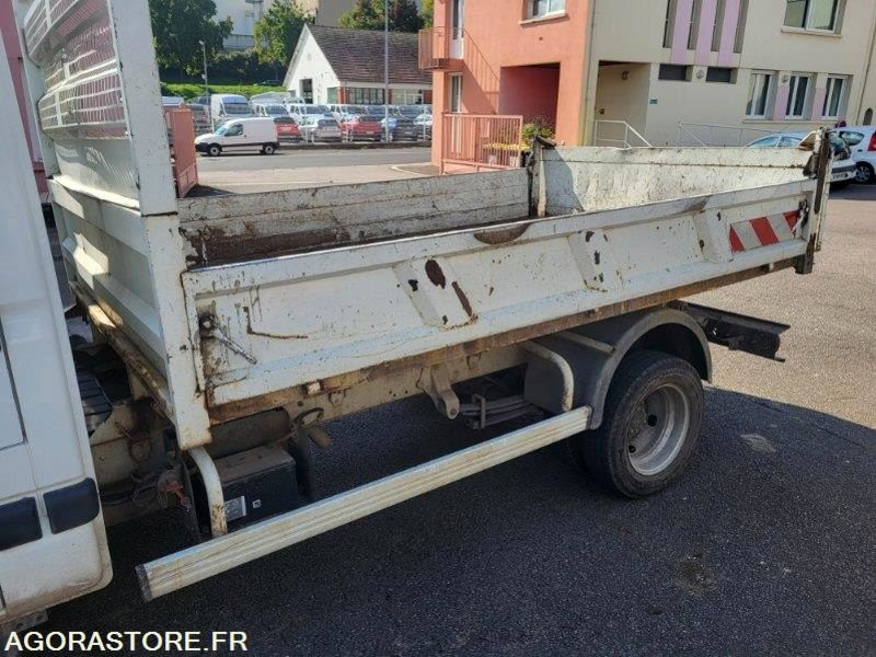 RENAULT MASCOTT BENNNE BASCULANTE (sans contrôle technique) - Furgoneta basculante: foto 3 RENAULT MASCOTT BENNNE BASCULANTE (sans contrôle technique) - Furgoneta basculante: foto 3