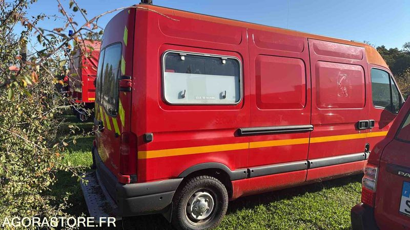 RENAULT MASTER - 1999 - 152532KM - Furgón: foto 4 RENAULT MASTER - 1999 - 152532KM - Furgón: foto 4