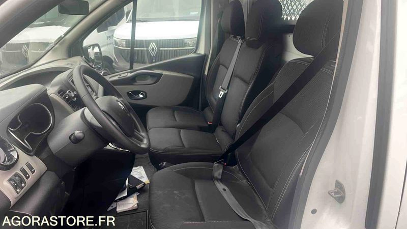 RENAULT TRAFIC - 2016 - 100335KM - ED409LN - Furgón: foto 5 RENAULT TRAFIC - 2016 - 100335KM - ED409LN - Furgón: foto 5