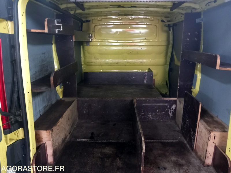 RENAULT TRAFIC DCI 115 (HR0513) - Furgoneta pequeña: foto 5 RENAULT TRAFIC DCI 115 (HR0513) - Furgoneta pequeña: foto 5
