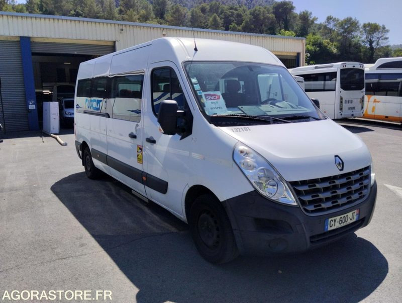 RENAULT TRAFIC N°132101 - Minibús, Furgoneta de pasajeros: foto 1 RENAULT TRAFIC N°132101 - Minibús, Furgoneta de pasajeros: foto 1