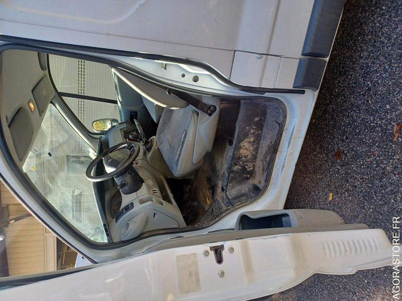 RENAULT TRAFIC / REF SCP : 818 - Furgón: foto 3 RENAULT TRAFIC / REF SCP : 818 - Furgón: foto 3