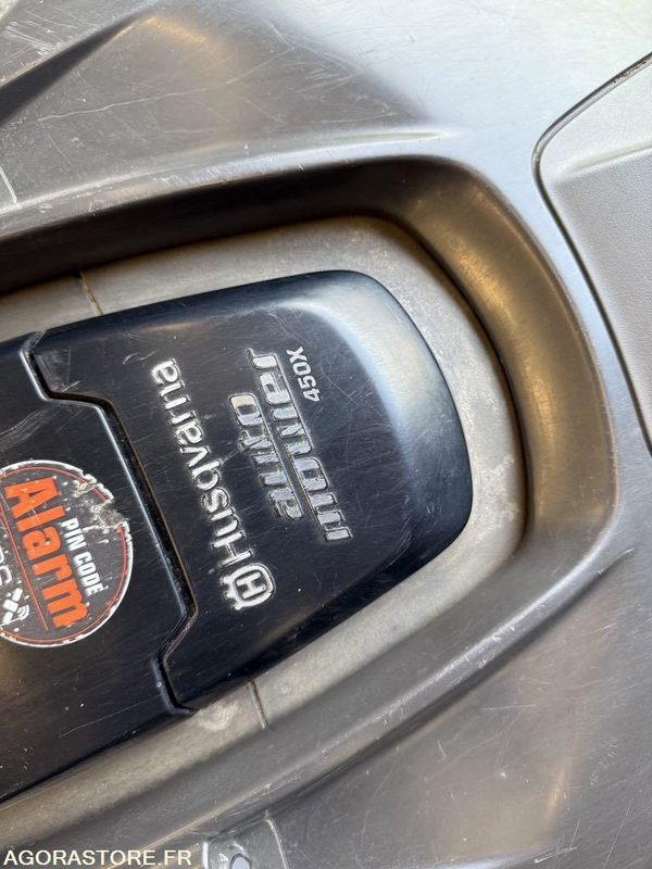 ROBOT de tonte 450x Husqvarna occasion 2022 5000m2 - Cortacésped: foto 5 ROBOT de tonte 450x Husqvarna occasion 2022 5000m2 - Cortacésped: foto 5