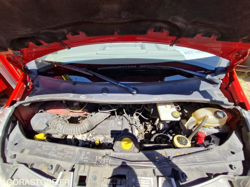 Renault Master - 2011 - 270594 - CE149HL - Ambulancia: foto 3 Renault Master - 2011 - 270594 - CE149HL - Ambulancia: foto 3