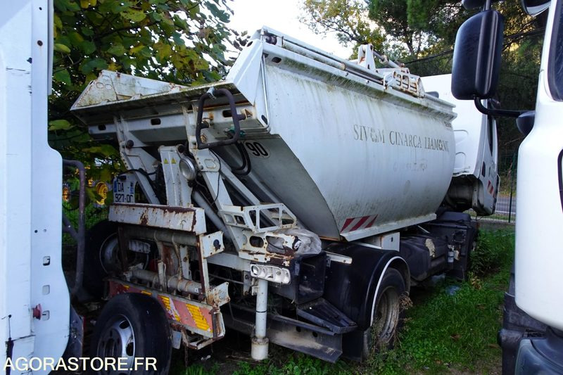 Renault Midlum 220 DXI - Coche: foto 1 Renault Midlum 220 DXI - Coche: foto 1