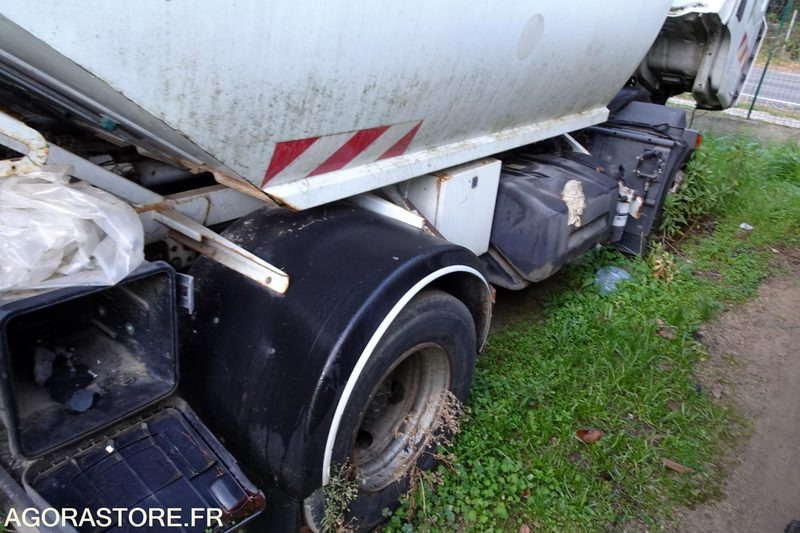 Renault Midlum 220 DXI - Coche: foto 5 Renault Midlum 220 DXI - Coche: foto 5