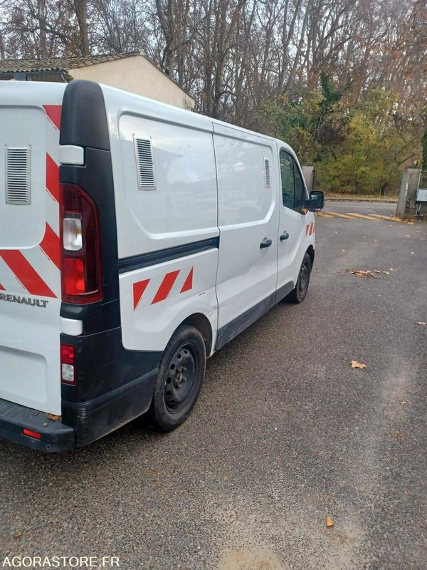Renault Trafic - 2018 - 195000kms - FC-435-CQ - Furgón: foto 2 Renault Trafic - 2018 - 195000kms - FC-435-CQ - Furgón: foto 2