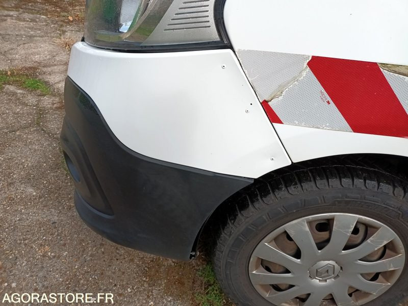 Renault Trafic - 255439 kms - 2016 - Furgón: foto 4 Renault Trafic - 255439 kms - 2016 - Furgón: foto 4