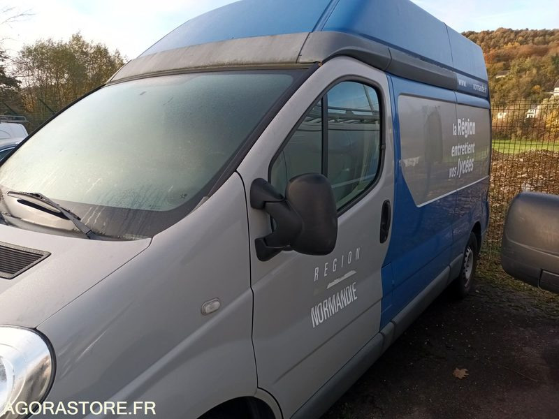 Renault Trafic – Diesel – 2010-101 000 km - Furgón: foto 2 Renault Trafic – Diesel – 2010-101 000 km - Furgón: foto 2