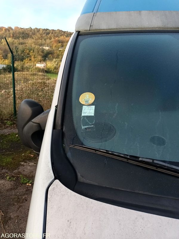 Renault Trafic – Diesel – 2010-101 000 km - Furgón: foto 3 Renault Trafic – Diesel – 2010-101 000 km - Furgón: foto 3