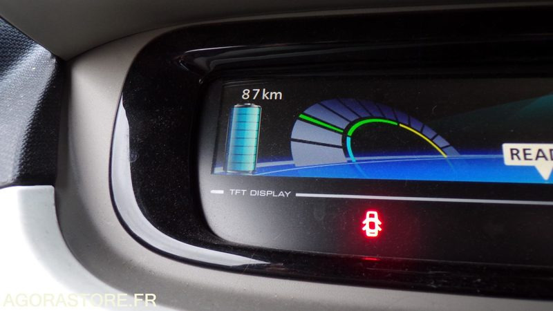 Renault Zoe DQ-093-ZB (BP) - Coche: foto 5 Renault Zoe DQ-093-ZB (BP) - Coche: foto 5