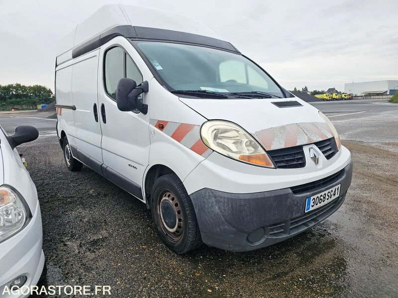 Renault trafic - 2006 - 248758KM - 3068SG41 - Furgón: foto 2 Renault trafic - 2006 - 248758KM - 3068SG41 - Furgón: foto 2