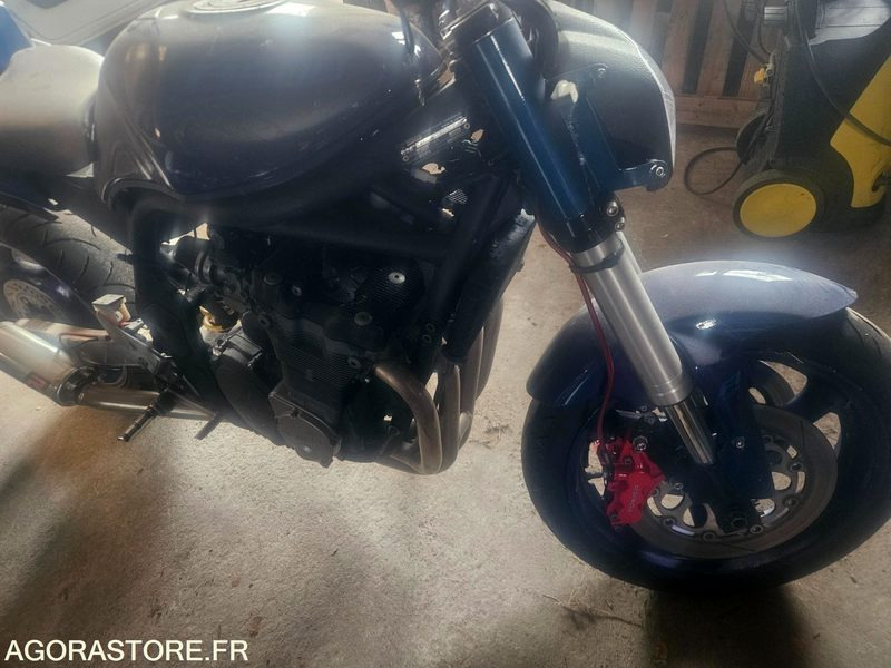 SUZUKI GSF 650 SANS CG VENTE POUR PIECE - Motocicleta: foto 4 SUZUKI GSF 650 SANS CG VENTE POUR PIECE - Motocicleta: foto 4
