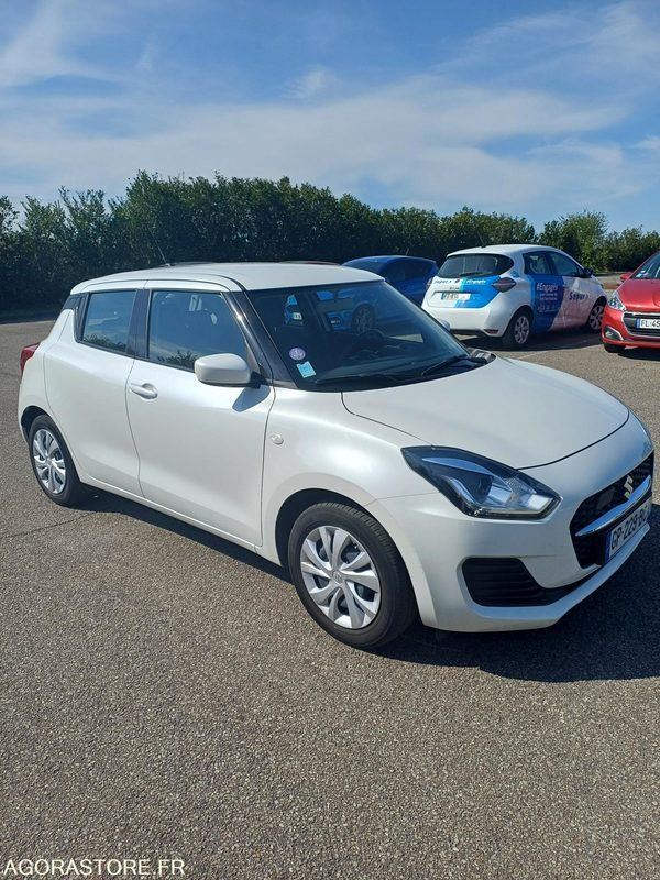 SUZUKI SWIFT 5 PLACES Essence HYBRYDE-2023 / 62 825 Kms - Coche: foto 1 SUZUKI SWIFT 5 PLACES Essence HYBRYDE-2023 / 62 825 Kms - Coche: foto 1