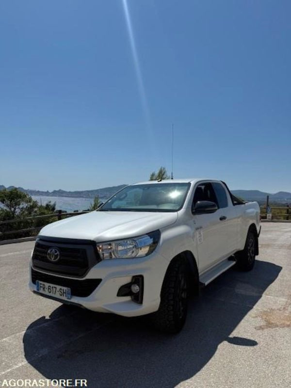 TOYOTA HILUX 43265 kms 2020 - Pick-up: foto 1 TOYOTA HILUX 43265 kms 2020 - Pick-up: foto 1