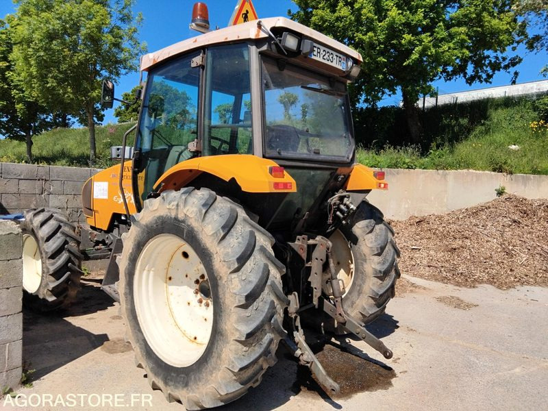 TRACTEUR CLASS ERGOS 436 - Tractor: foto 2 TRACTEUR CLASS ERGOS 436 - Tractor: foto 2