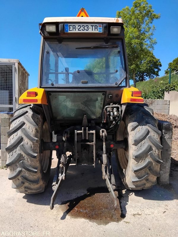 TRACTEUR CLASS ERGOS 436 - Tractor: foto 3 TRACTEUR CLASS ERGOS 436 - Tractor: foto 3