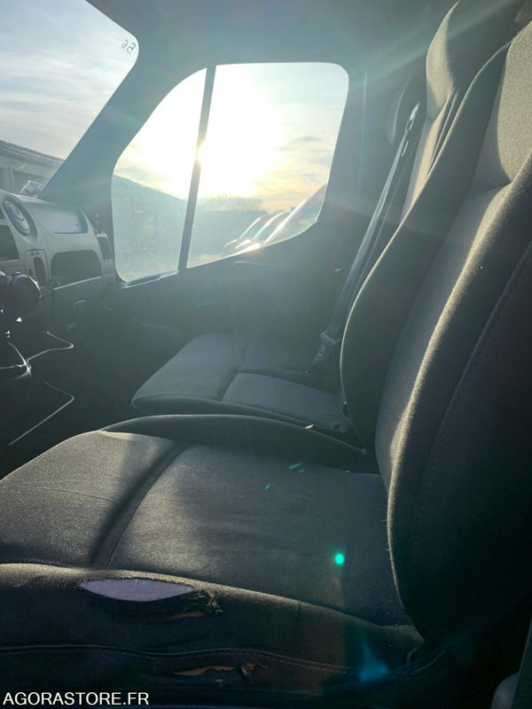 VSAV RENAULT MASTER3 CH347CR - Furgón: foto 4 VSAV RENAULT MASTER3 CH347CR - Furgón: foto 4