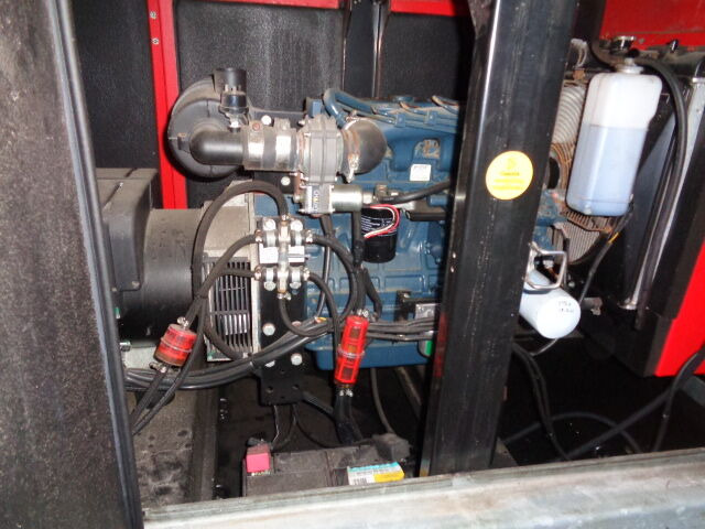 Europower 20 kva - Generador industriale: foto 4 Europower 20 kva - Generador industriale: foto 4