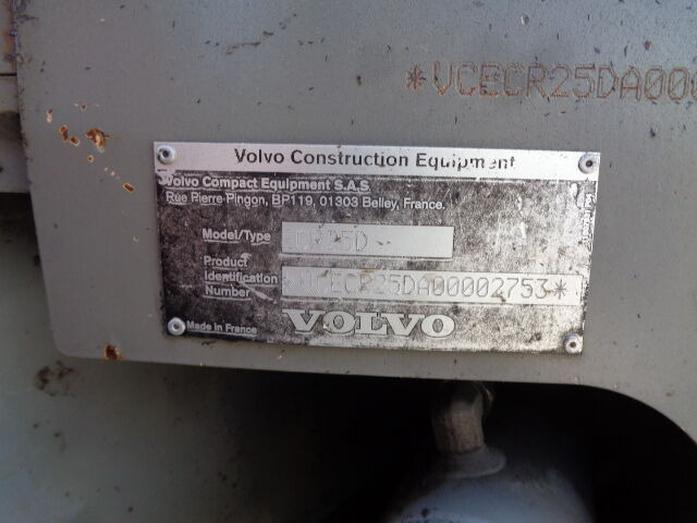 Miniexcavadora Volvo ECR25D: foto 11 Miniexcavadora Volvo ECR25D: foto 11