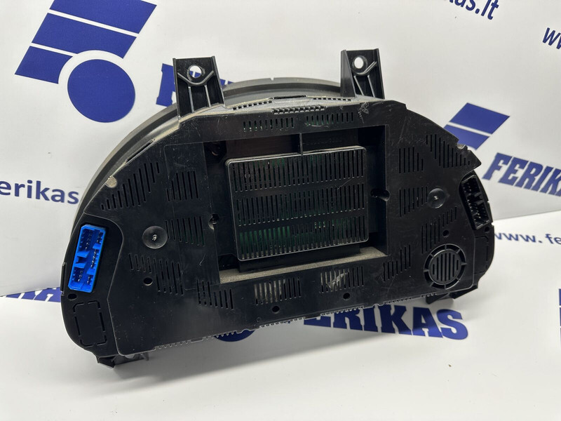 Iveco Instrument cluster dashboard 504276234, 504226363 (WORLDWIDE DEL - Salpicadero para Camión: foto 2 Iveco Instrument cluster dashboard 504276234, 504226363 (WORLDWIDE DEL - Salpicadero para Camión: foto 2