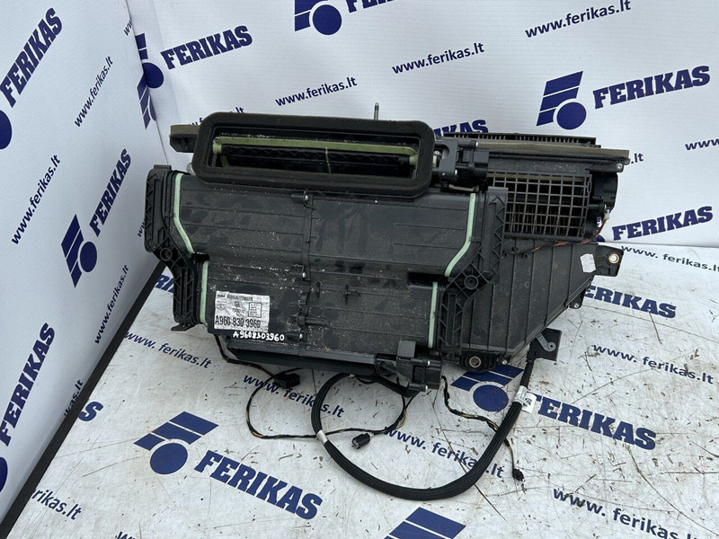 Mercedes-Benz air conditionioning heater system - Calefacción/ Ventilación para Camión: foto 1 Mercedes-Benz air conditionioning heater system - Calefacción/ Ventilación para Camión: foto 1