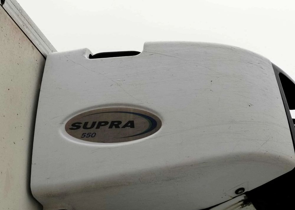 Inny AGREGAT CARRIER SUPRA 550 - Camión frigorífico: foto 4 Inny AGREGAT CARRIER SUPRA 550 - Camión frigorífico: foto 4