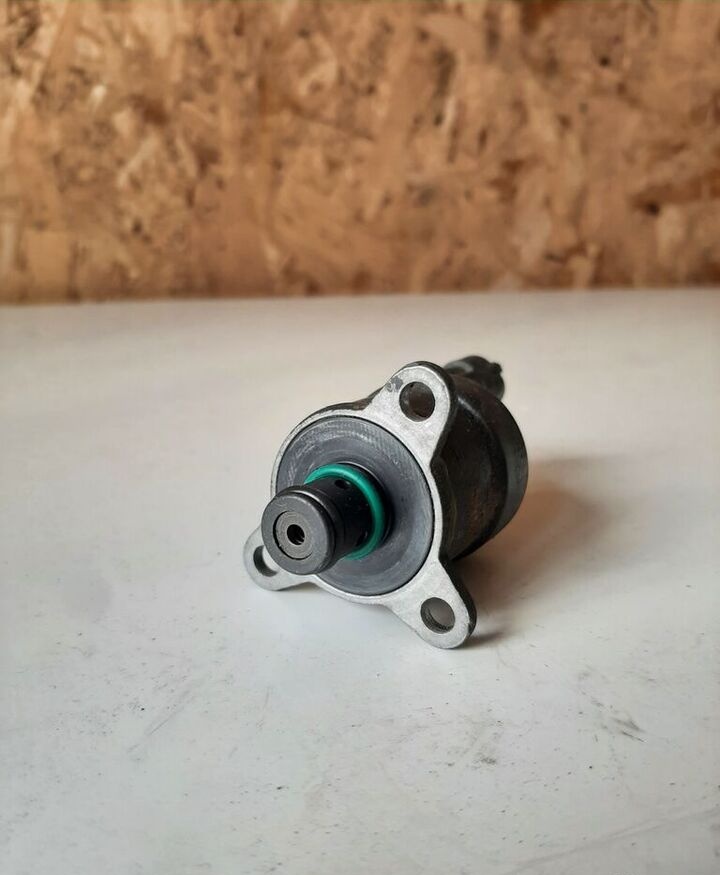 Klapan davleniya toplivnoy sistemy Bosch 4992596 Bosch - Sistema de combustible para Autobús: foto 4 Klapan davleniya toplivnoy sistemy Bosch 4992596 Bosch - Sistema de combustible para Autobús: foto 4