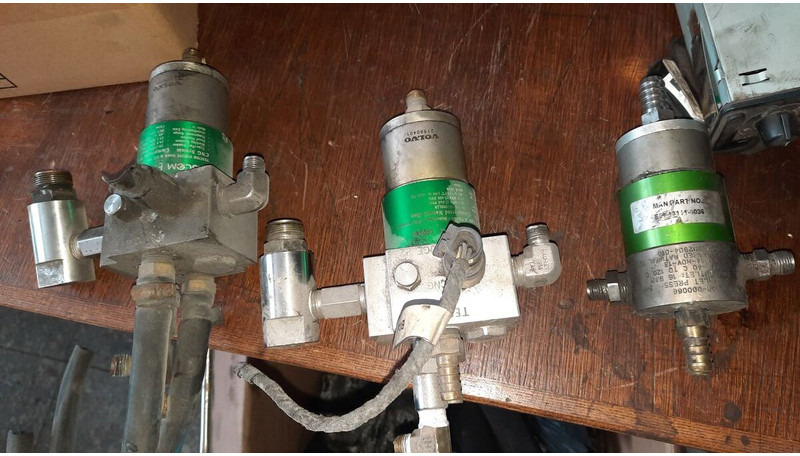 MAN E51.13111-6036 газовый редуктор - Sistema de combustible: foto 4 MAN E51.13111-6036 газовый редуктор - Sistema de combustible: foto 4