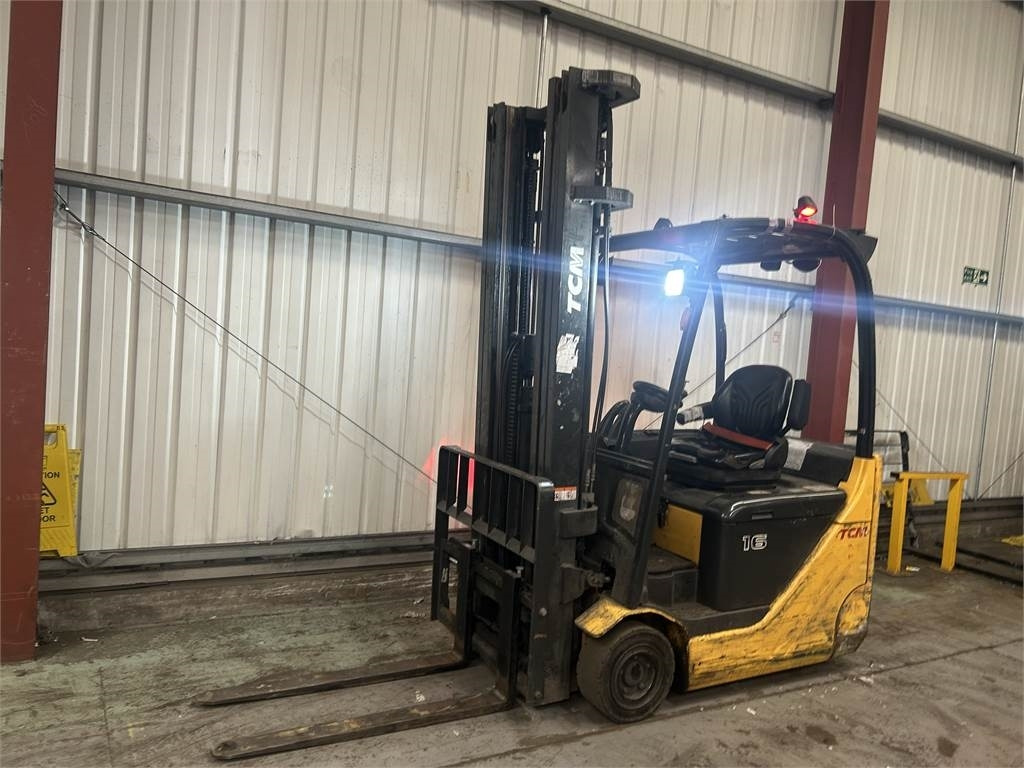 TCM A2N1L16Q - Carretilla elevadora eléctrica: foto 2 TCM A2N1L16Q - Carretilla elevadora eléctrica: foto 2