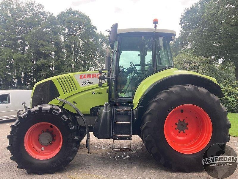 Claas Axion 820 - Tractor: foto 2 Claas Axion 820 - Tractor: foto 2
