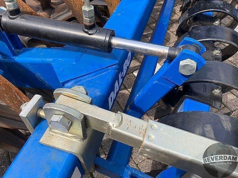 Dal-Bo 300x Levelflex frontpacker - Rastras: foto 5 Dal-Bo 300x Levelflex frontpacker - Rastras: foto 5