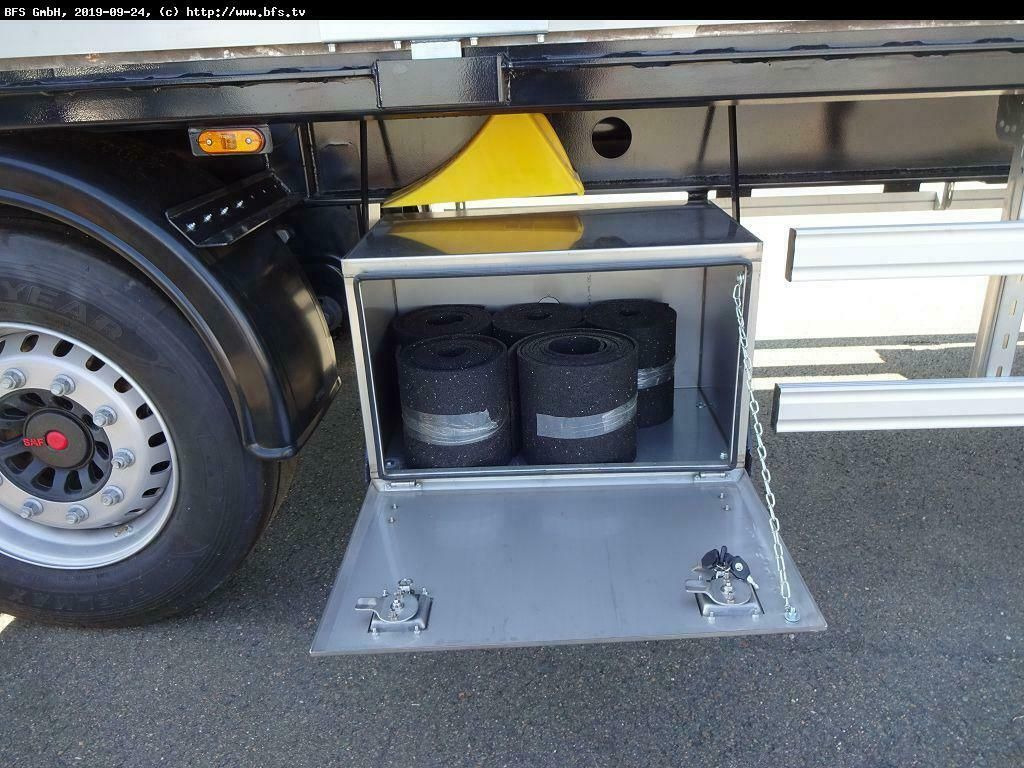 Wingliner Schwenkwand Hydraulisch CODE XL - Remolque caja cerrada: foto 3 Wingliner Schwenkwand Hydraulisch CODE XL - Remolque caja cerrada: foto 3