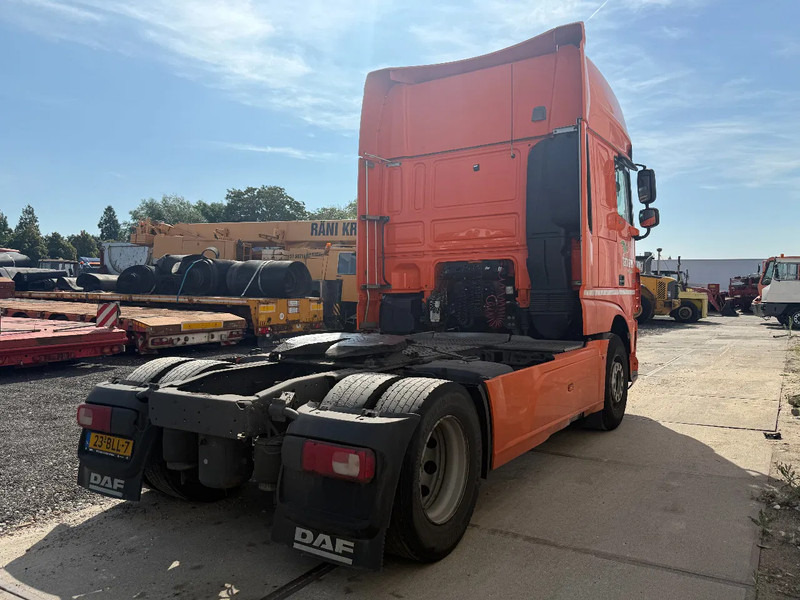 DAF XF 450 4X2 - EURO 6 SKIRTS STANDKLIMA - Cabeza tractora: foto 5 DAF XF 450 4X2 - EURO 6 SKIRTS STANDKLIMA - Cabeza tractora: foto 5