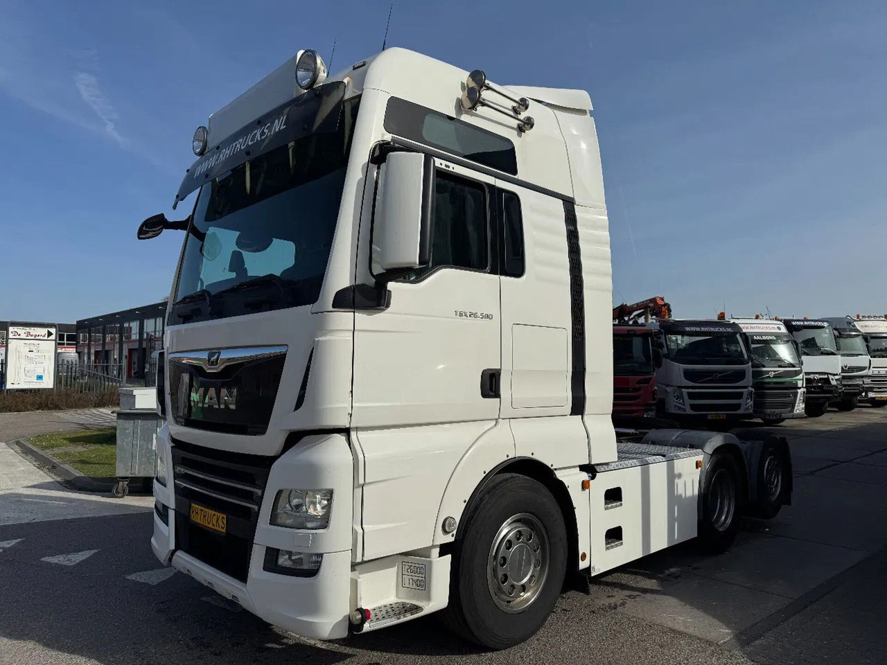 MAN TGX 26.500 6X2 - EURO 6 + LIFTING AXLE - Cabeza tractora: foto 3 MAN TGX 26.500 6X2 - EURO 6 + LIFTING AXLE - Cabeza tractora: foto 3